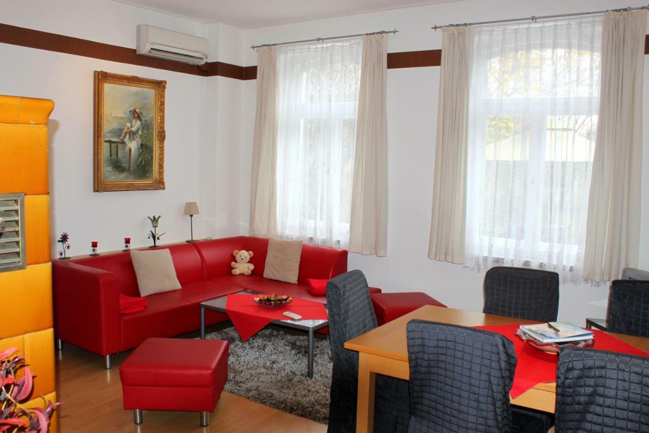 Ferienwohnung "Zur Alten Schule" Neuburxdorf Zewnętrze zdjęcie