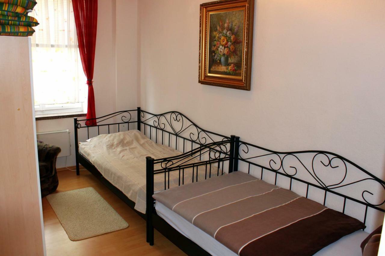 Ferienwohnung "Zur Alten Schule" Neuburxdorf Zewnętrze zdjęcie